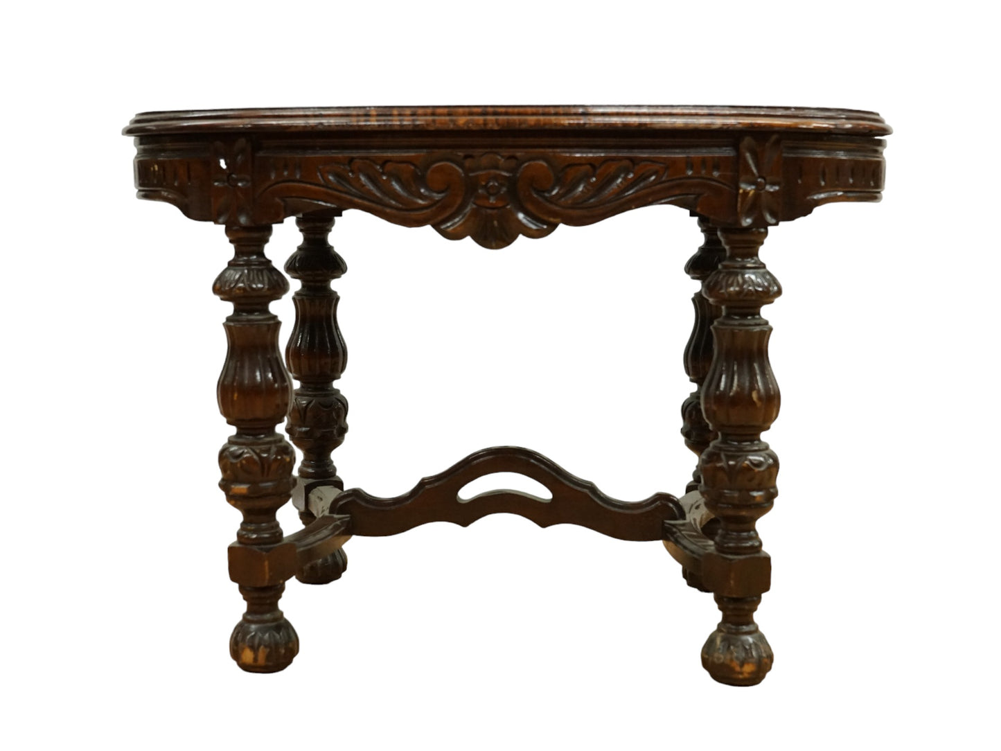 Fine French Renaissance style Revival Oval Oak Table
