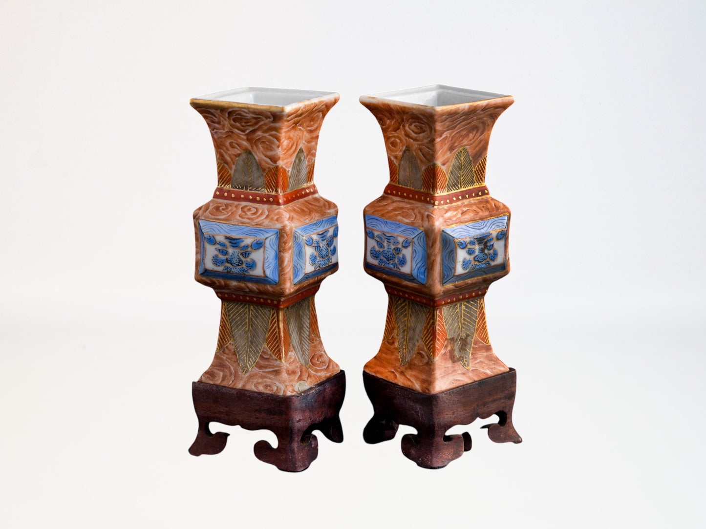 Pair Chinese Decoration Porcelain Vases with Wood Stands