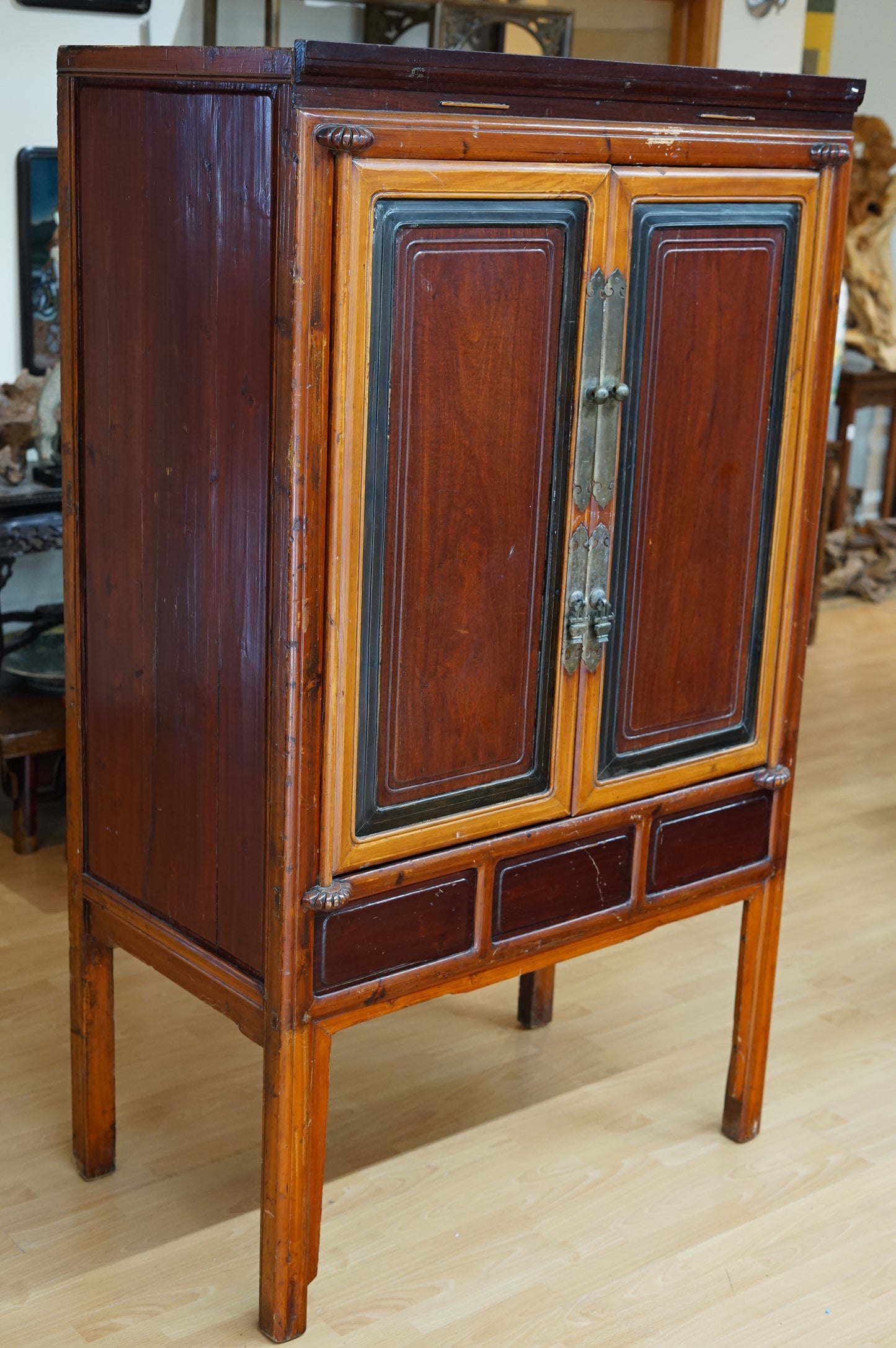 Cabinet 140Yrs Wenzhou