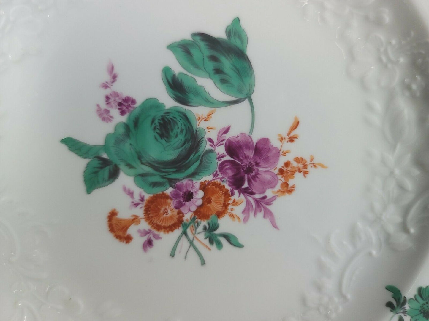 Fine Meissen Embossed Lace 9 5/8" Floral Plate With Gold Trim(B06/06)