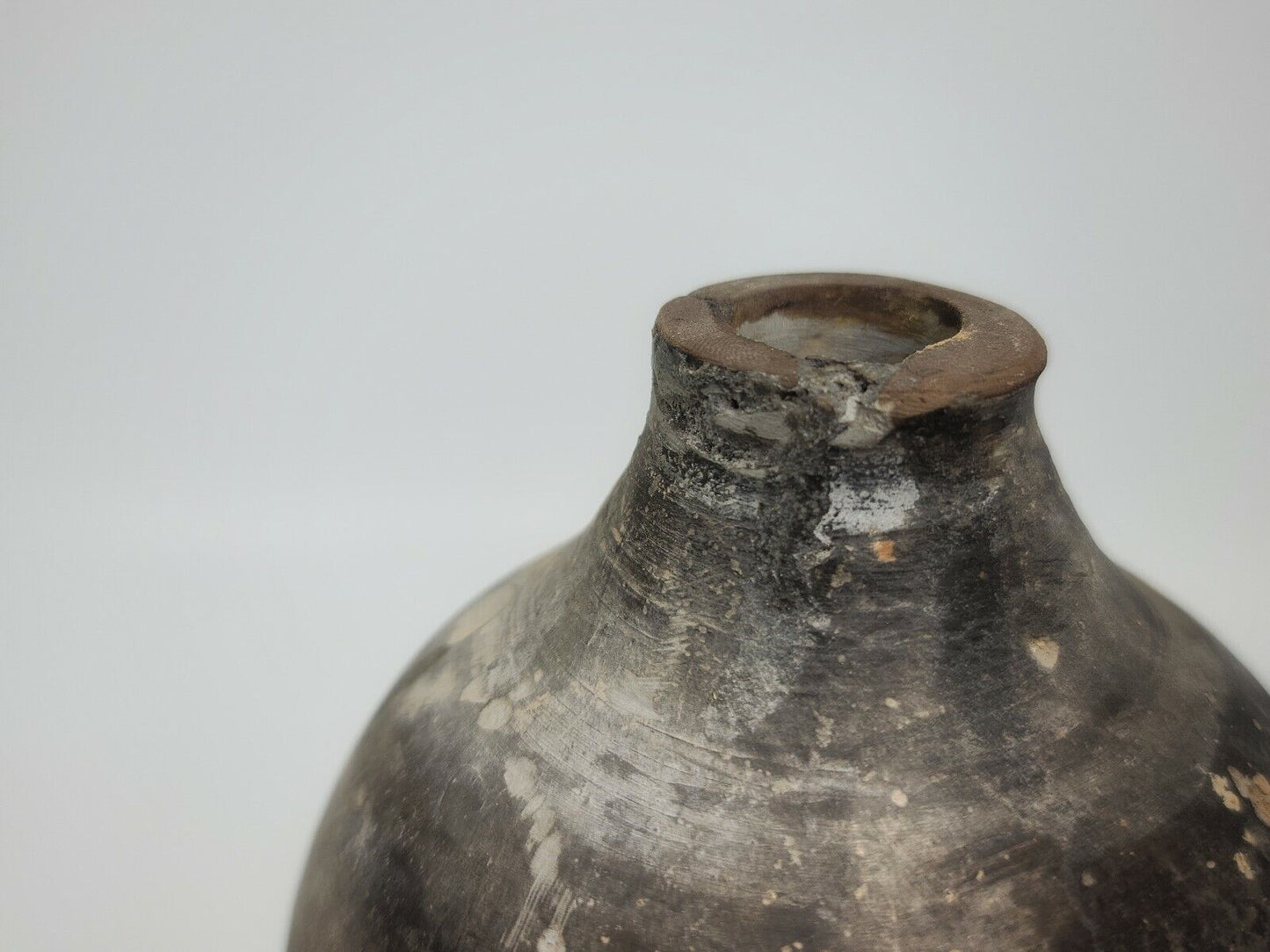 Authentic Antique Chinese Proto-Porcelain Pottery Jar,Han dynasty (206 BC-220AD)