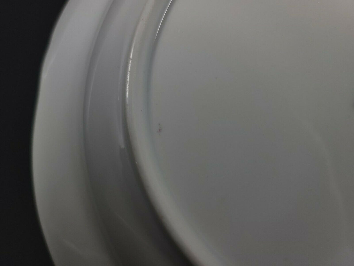 Fine Meissen Embossed Lace 9 5/8" Floral Plate With Gold Trim(A06/06)