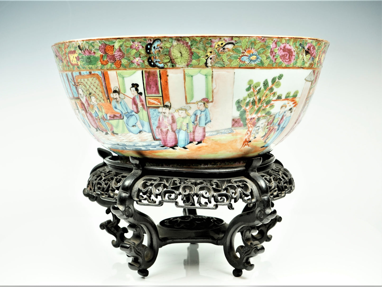 QING Dynasty Chinese Rose Medallion Punch Bowl