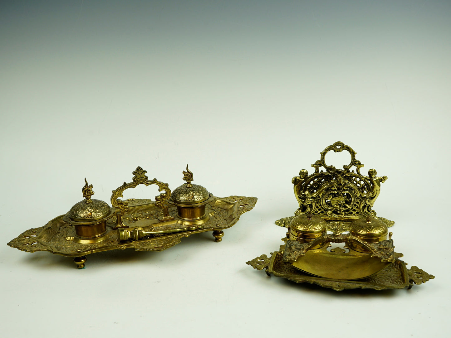 VINTAGE ITALIAN FLORENCE BRASS INKWELLS LARGE ROCOCO STYLE ORNATE STAND